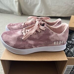 NOBULL Women’s Tie-Dye Canvas Trainer (Dusty-Rose Tie-Dye/White) W6